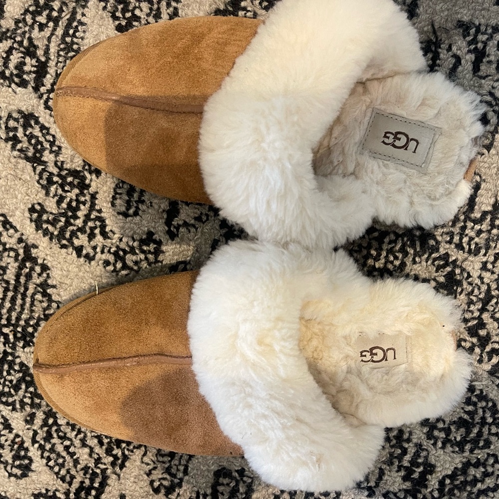 UGG Women's Tan Sheepskin Slippers
